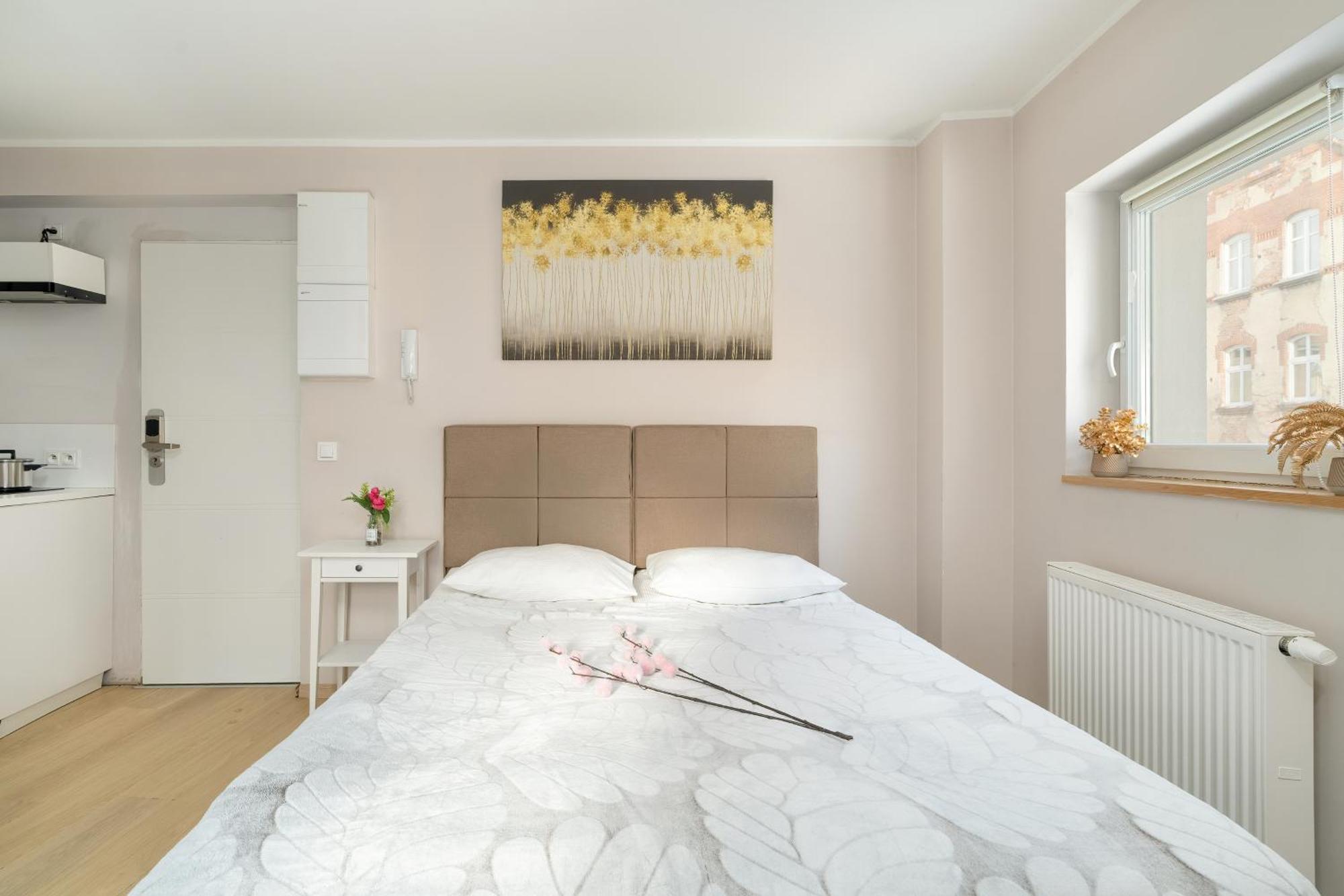 Stylowe I Eleganckie Studia Very Berry W Poznaniu By Noclegi Renters Екстер'єр фото