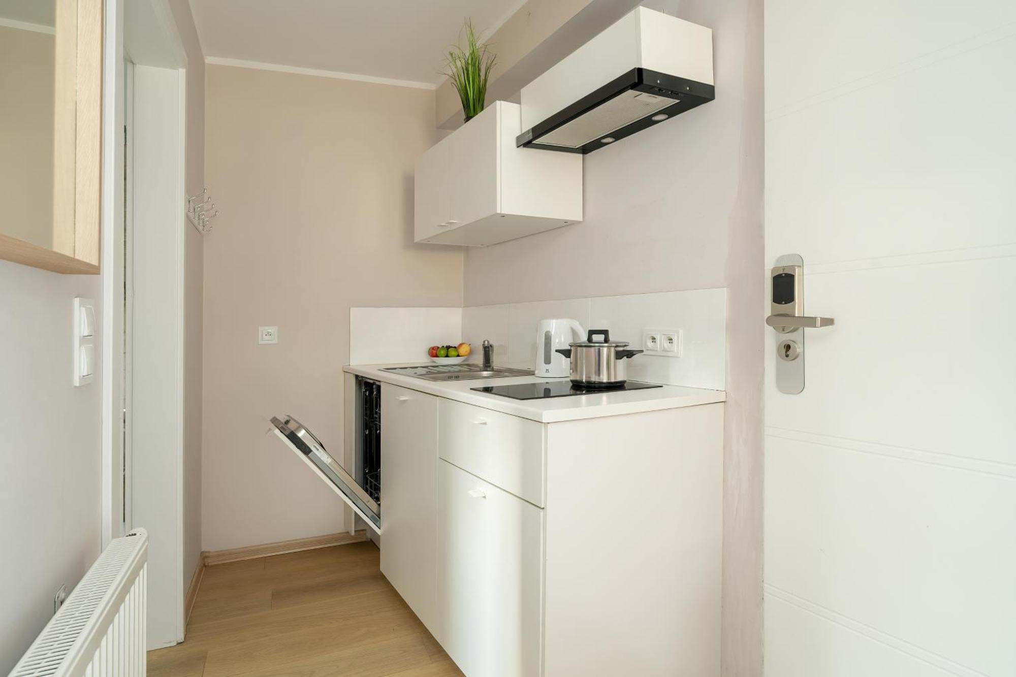 Stylowe I Eleganckie Studia Very Berry W Poznaniu By Noclegi Renters Екстер'єр фото